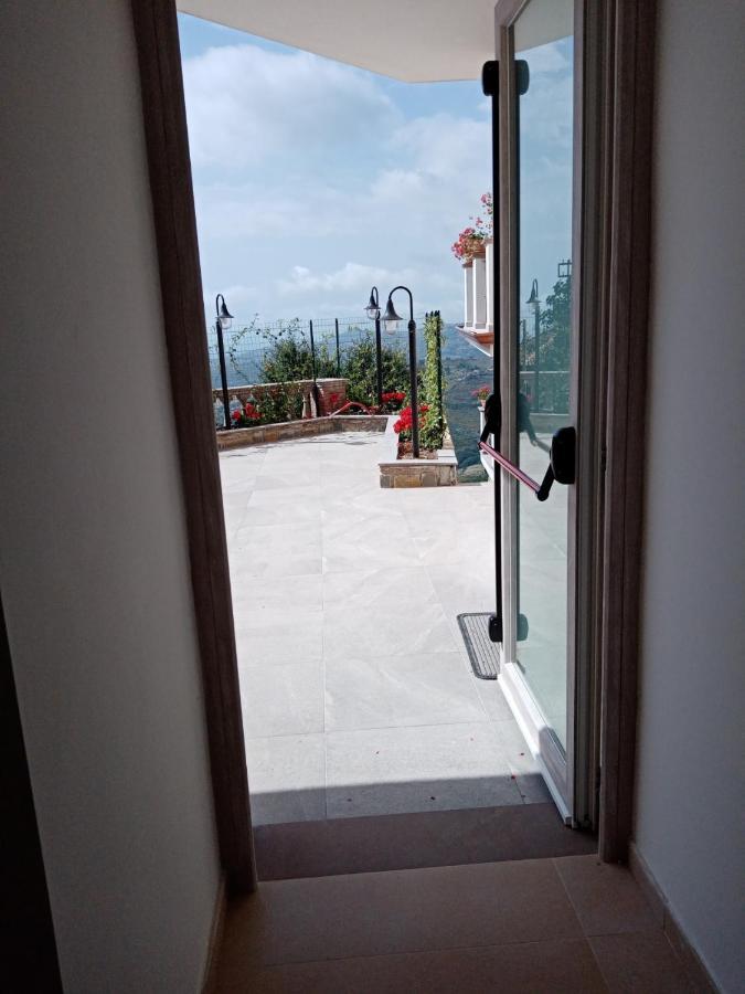 Residence I Lauri Laureana Cilento ภายนอก รูปภาพ